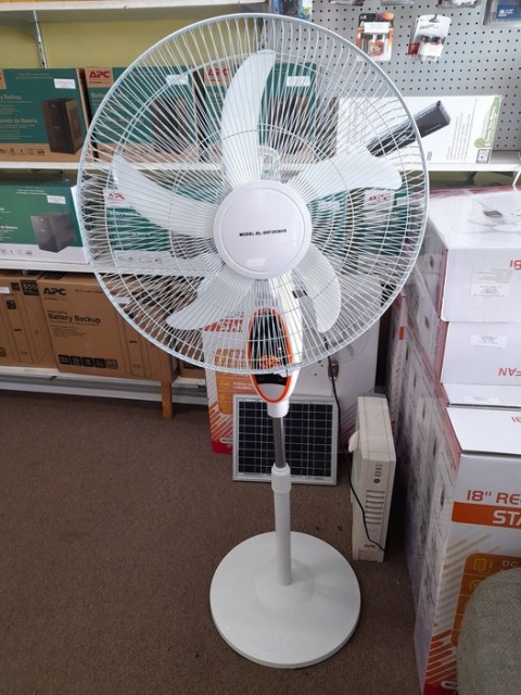18inch Rechargeable Fans